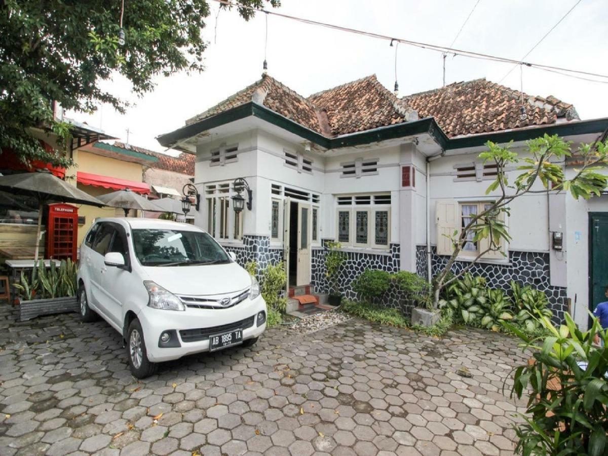 Reddoorz Syariah Near Wijilan Yogyakarta Hotel Exterior photo